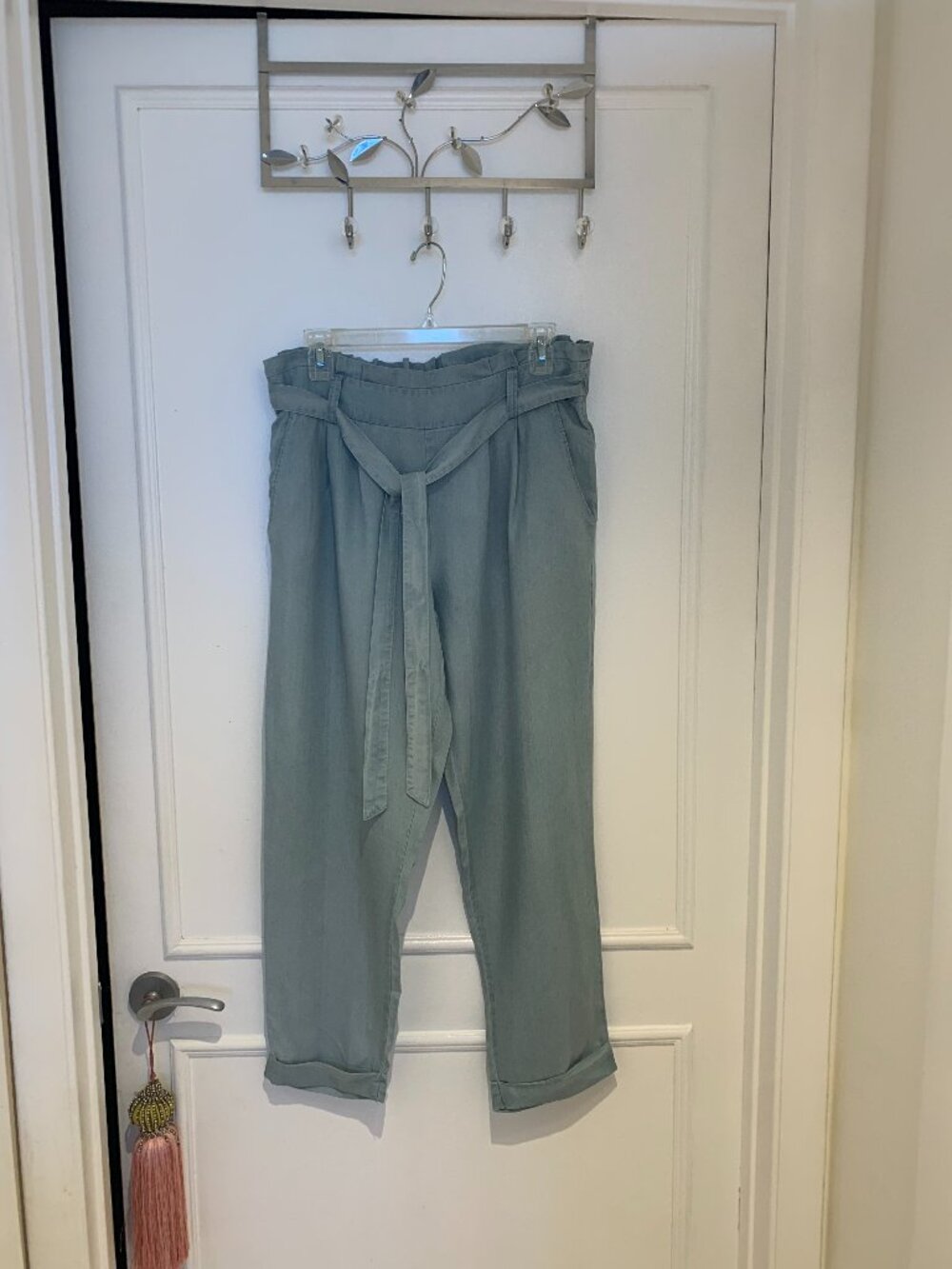 DoBe Light Blue Belted Soft, Flowy Pants Size L, New With Tags